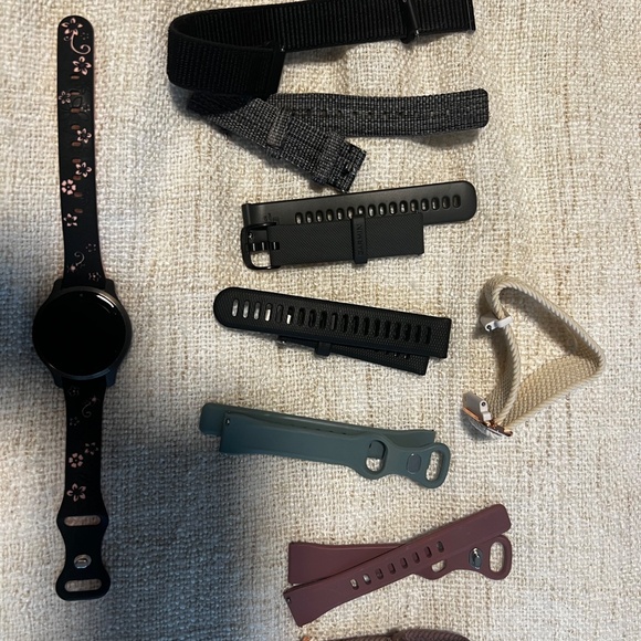 Garmin Venu 2S - Picture 4 of 4